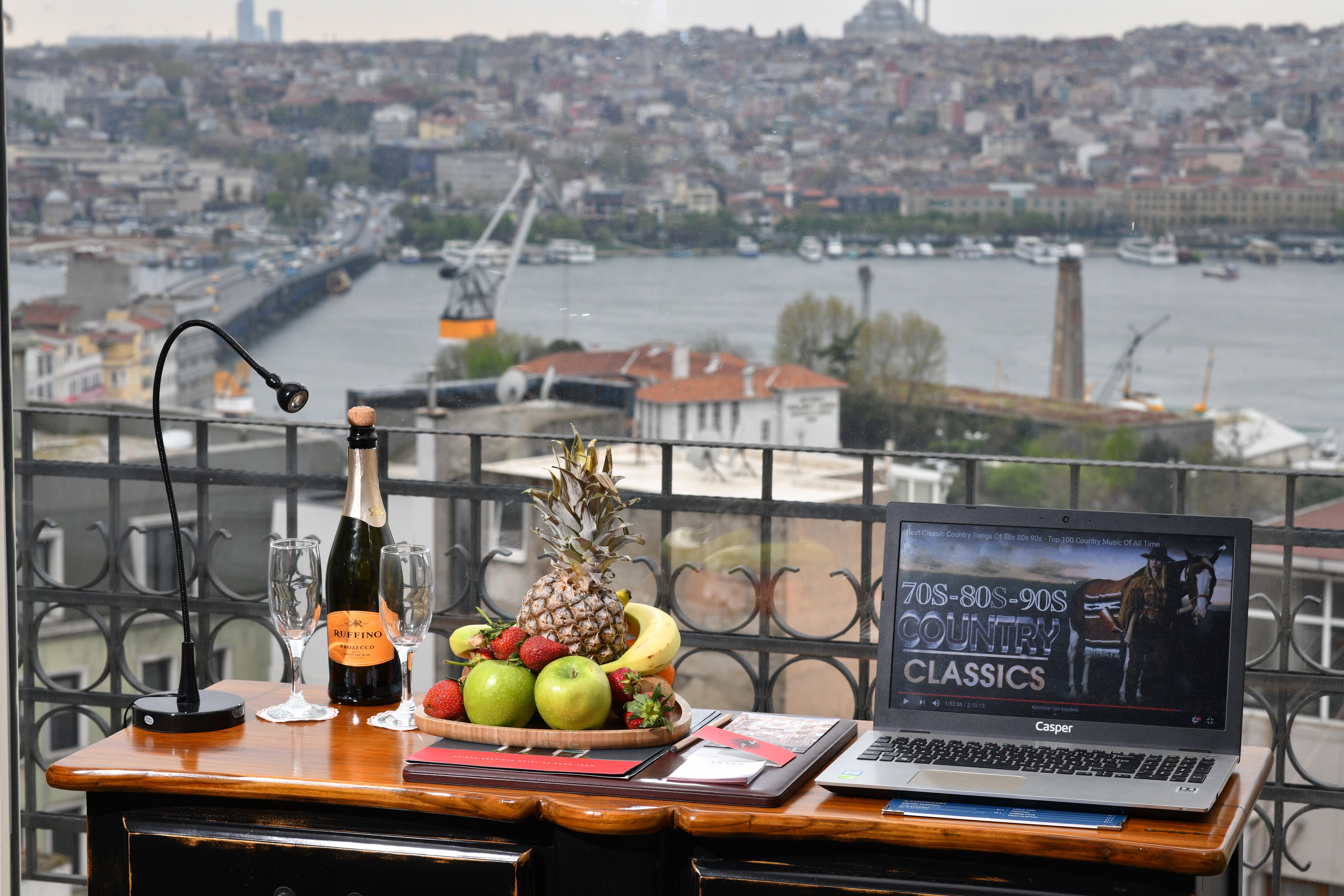 Ansen And Istambul